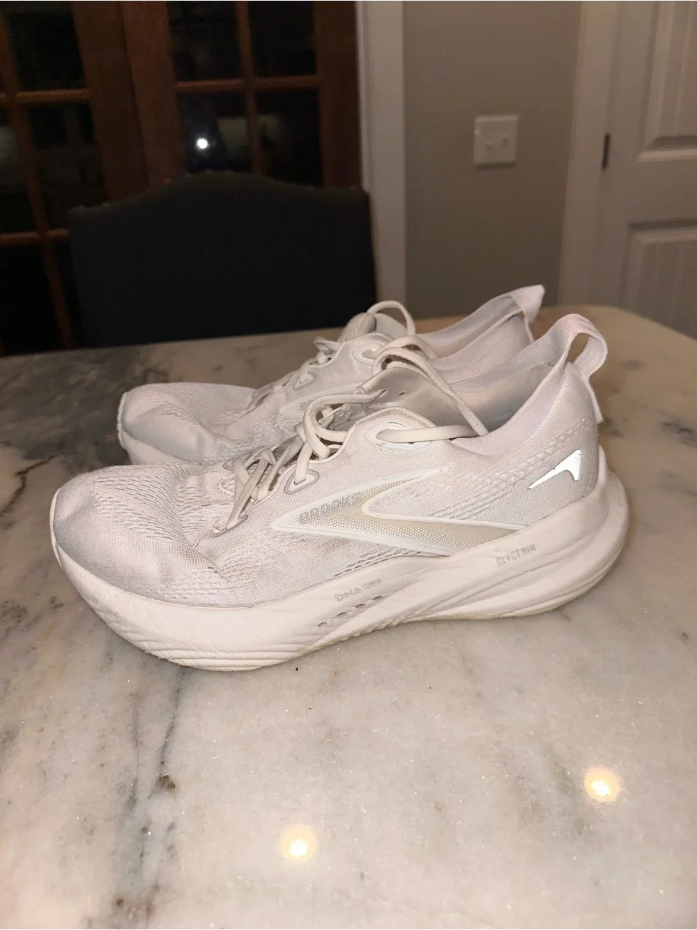 Brooks Size 10 White Women's Running Sneakers